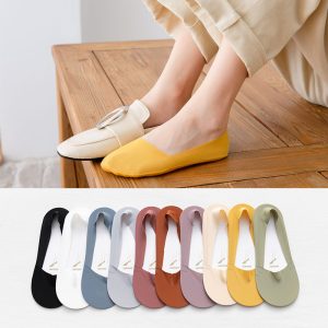 Socks Women's Spring And Summer New Ice Silk Silicone Non-Slip Invisible Socks Shallow Mouth Boat Socks Summer Women's Socks